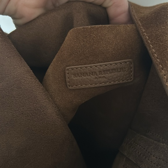 Banana Republic Suede shoulder bag - Picture 2 of 8